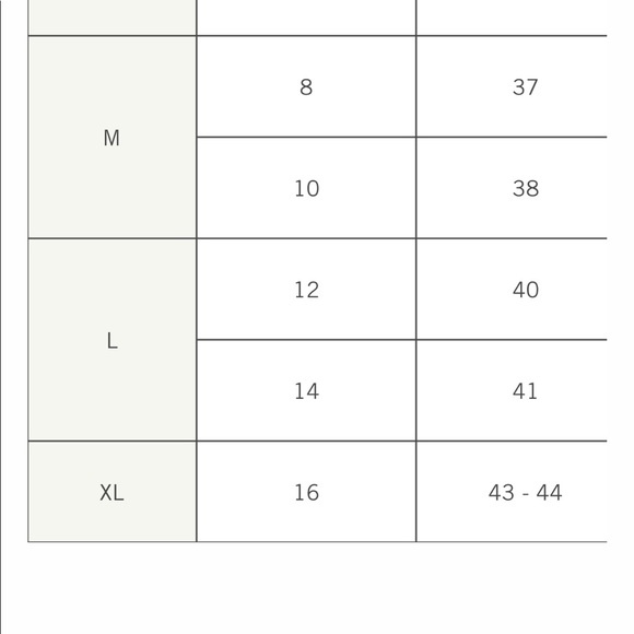 Brand new Abercrombie crop tank top - Picture 7 of 7